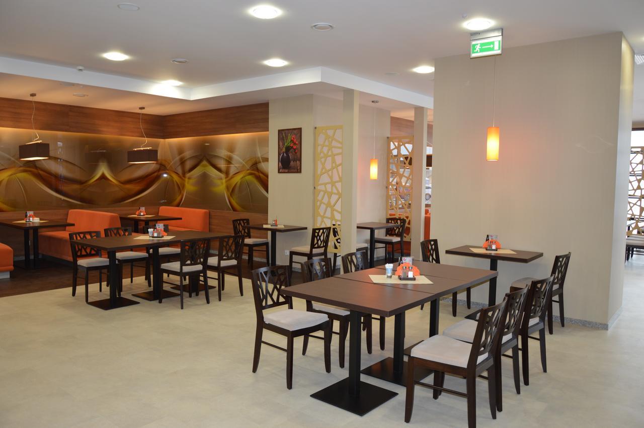 Hotel Via Baltica Łomża 外观 照片